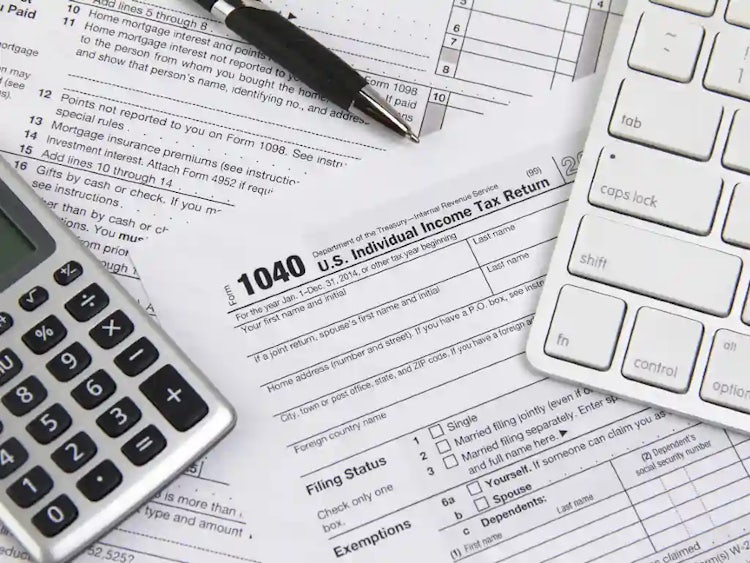 Should I Pay Taxes With a Credit Card?