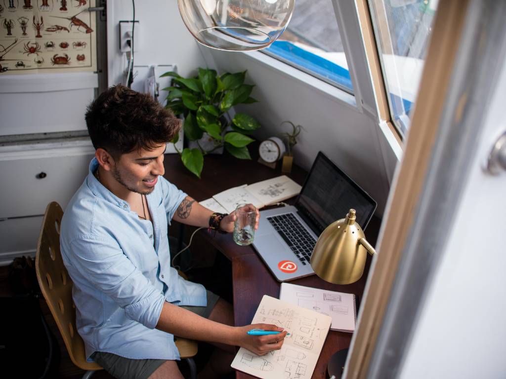 Countries Where US Citizens Can Work and Stay for Up to a Year
