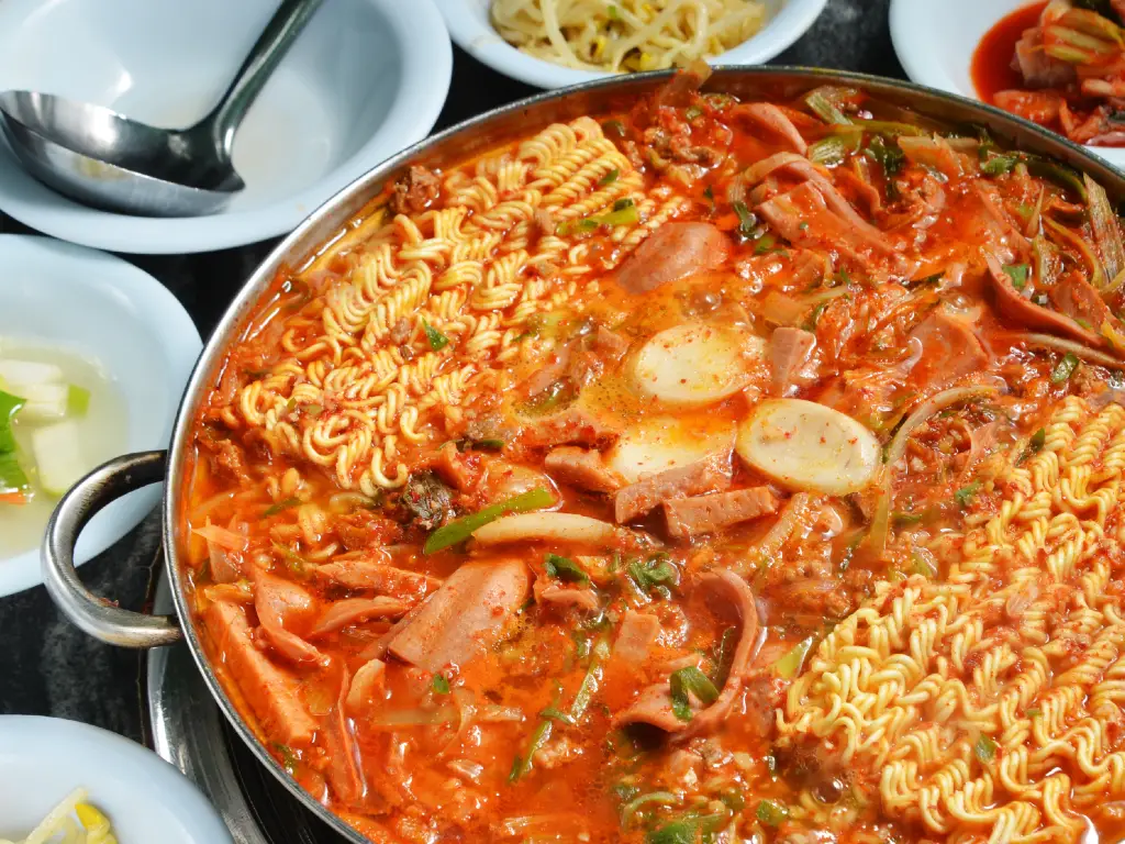 Korean buddae jjigae soup