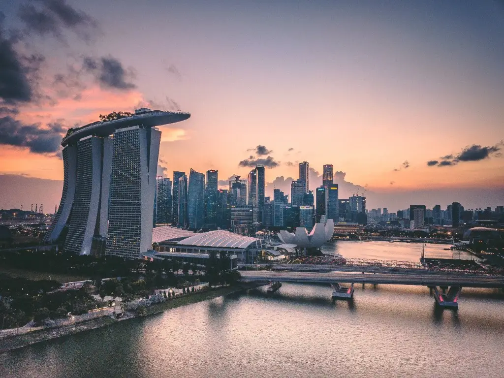 Layover in Singapore: Tips and Ideas for Your 2025 Stopover