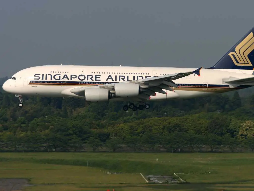 Singapore Airlines plane
