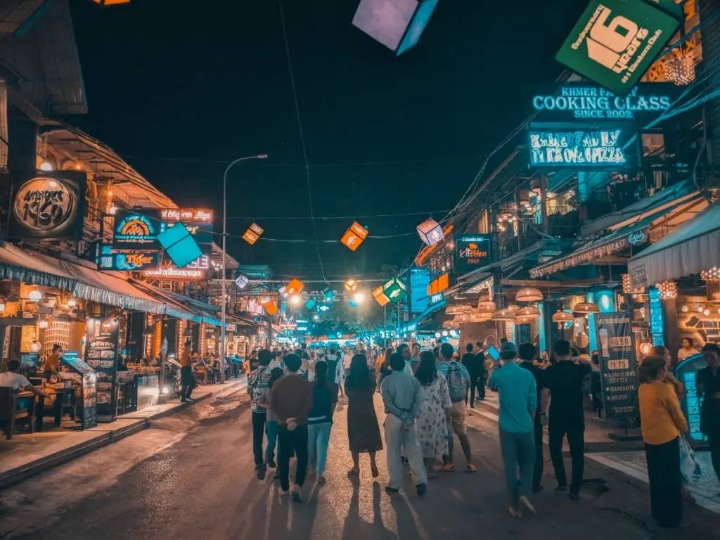 streets of Siem Reap at night. 