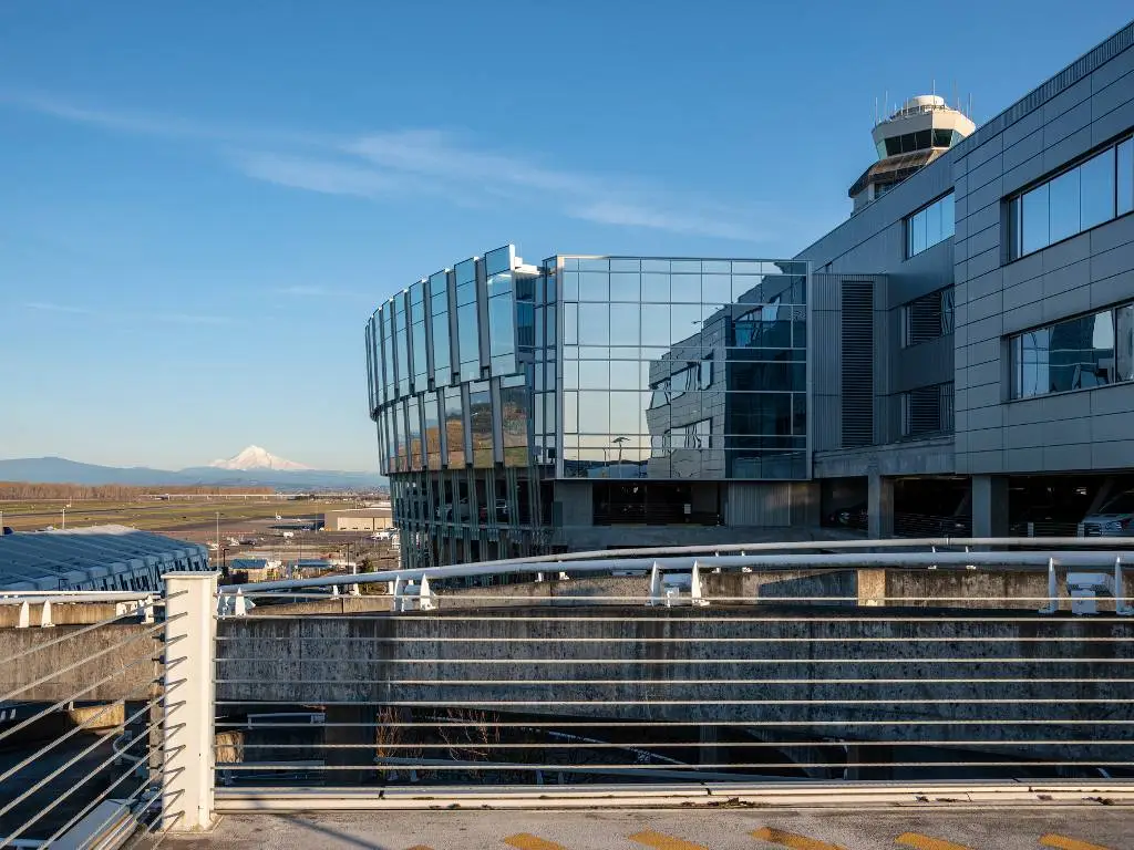 The Complete Guide to Portland International Airport (PDX)