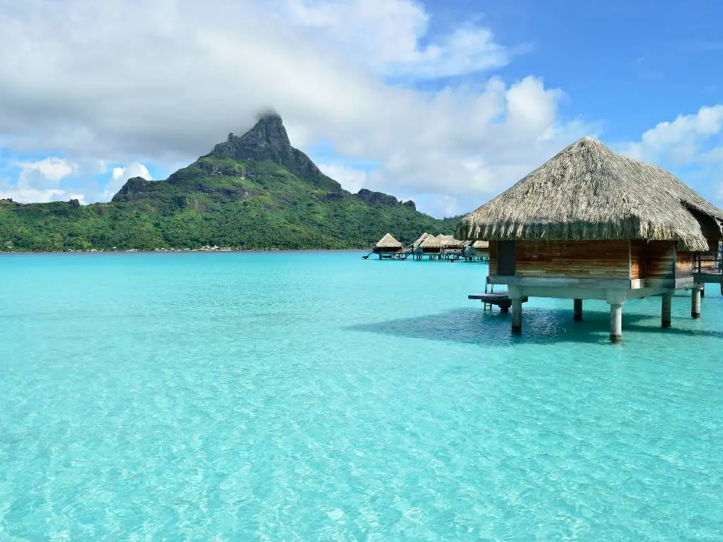 French Polynesia: The Pacific Ocean Country of 118 Islands
