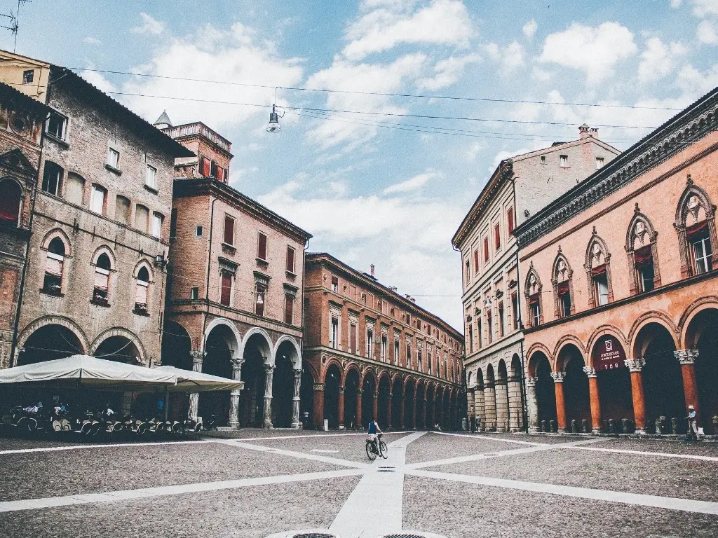 square in Bologna. 