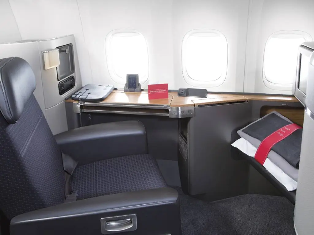 American Airlines First Class: Benefits, Seats, and Review