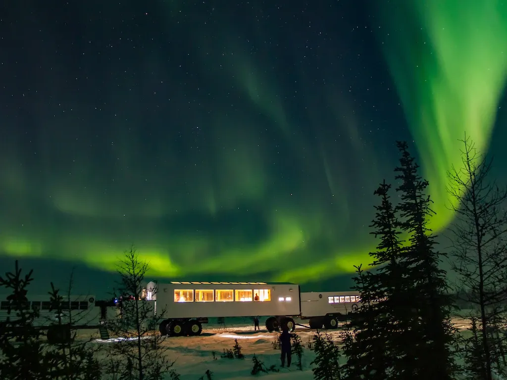 Dan's Diner in Manitoba under the Northern Lights
