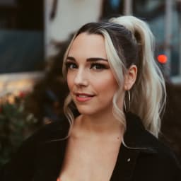 Rebecca Strong