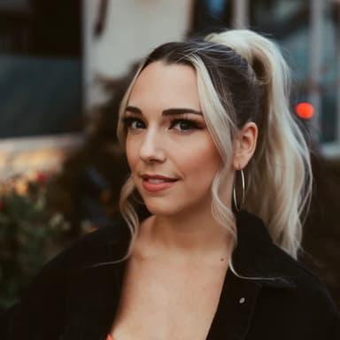 Rebecca Strong